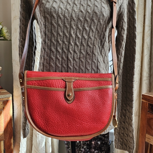 Dooney & Bourke Shoulder Bag Ne!ver Used - Picture 11 of 12